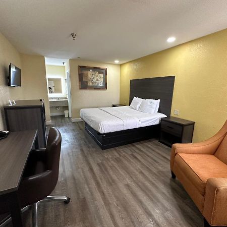 Rodeway Inn & Suites Hwy 290 Nw Houston Exterior foto