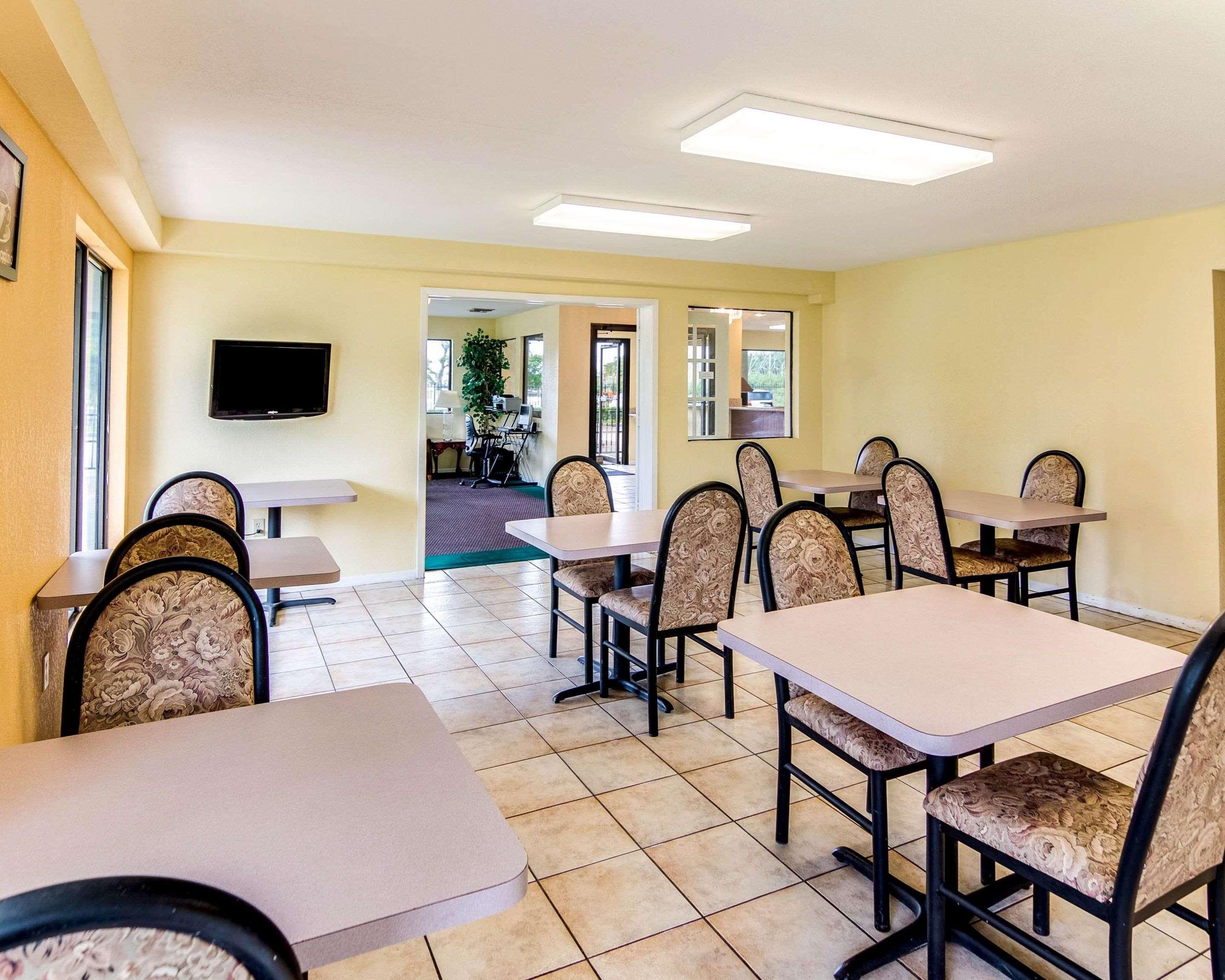 Rodeway Inn & Suites Hwy 290 Nw Houston Exterior foto