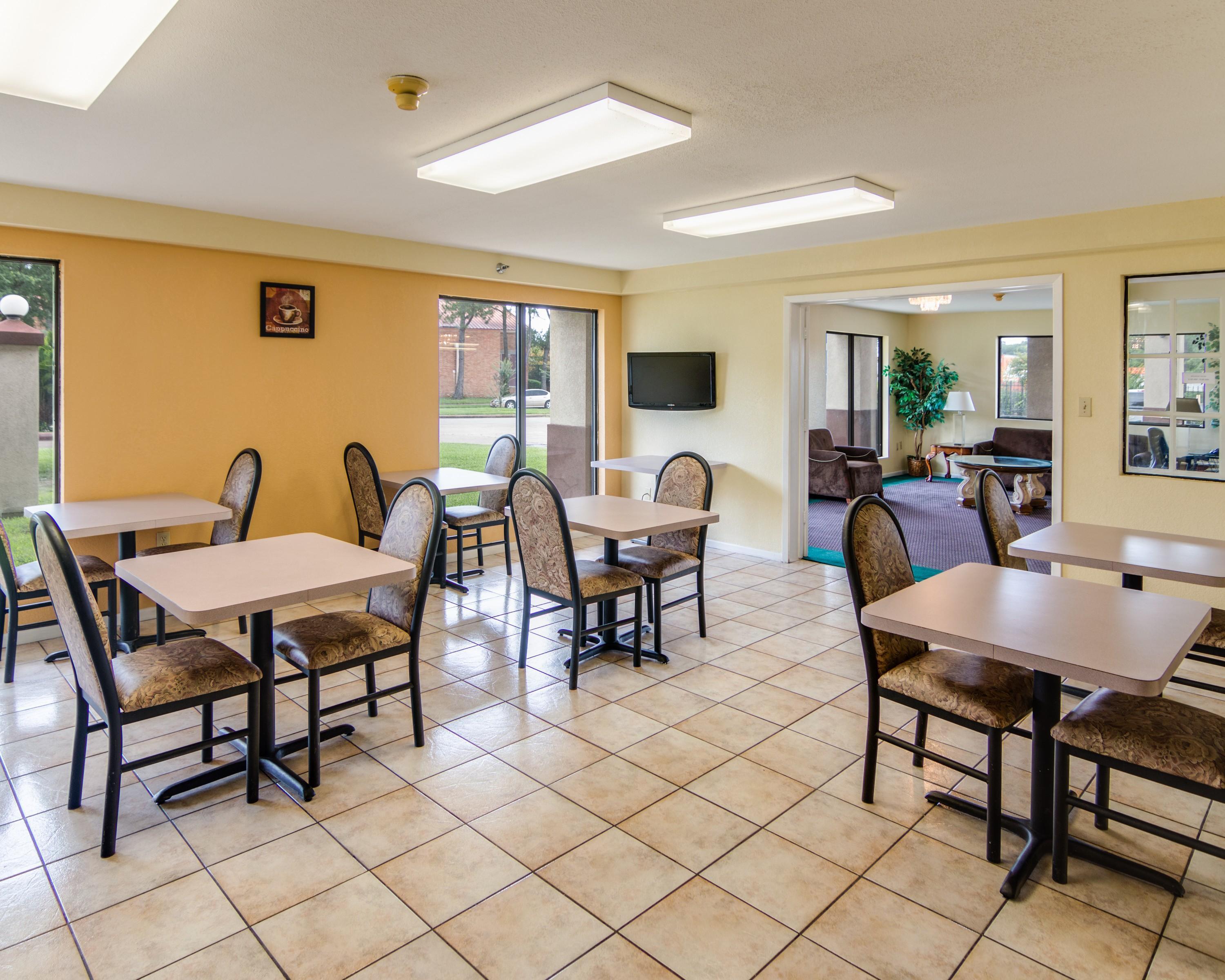 Rodeway Inn & Suites Hwy 290 Nw Houston Exterior foto