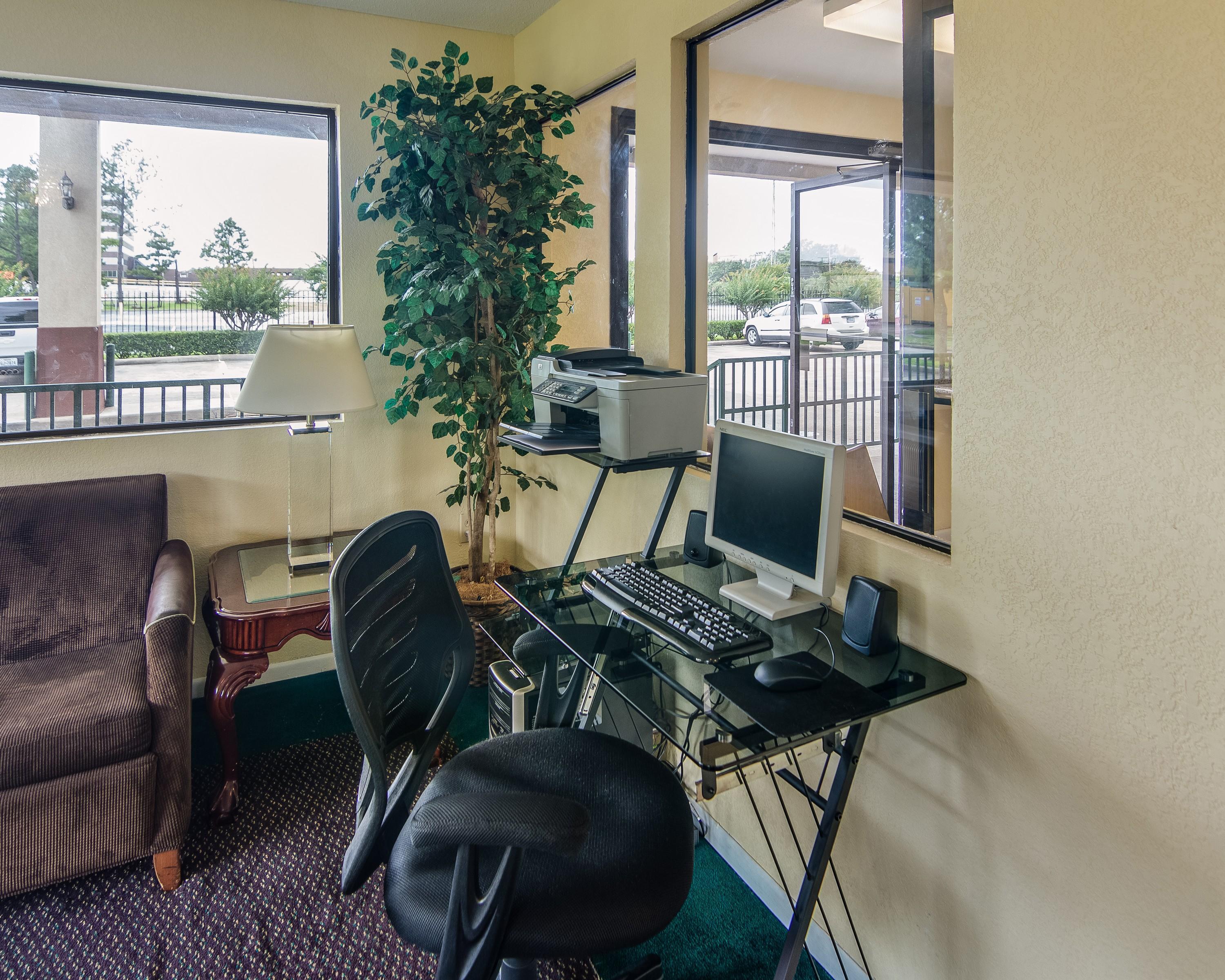 Rodeway Inn & Suites Hwy 290 Nw Houston Exterior foto