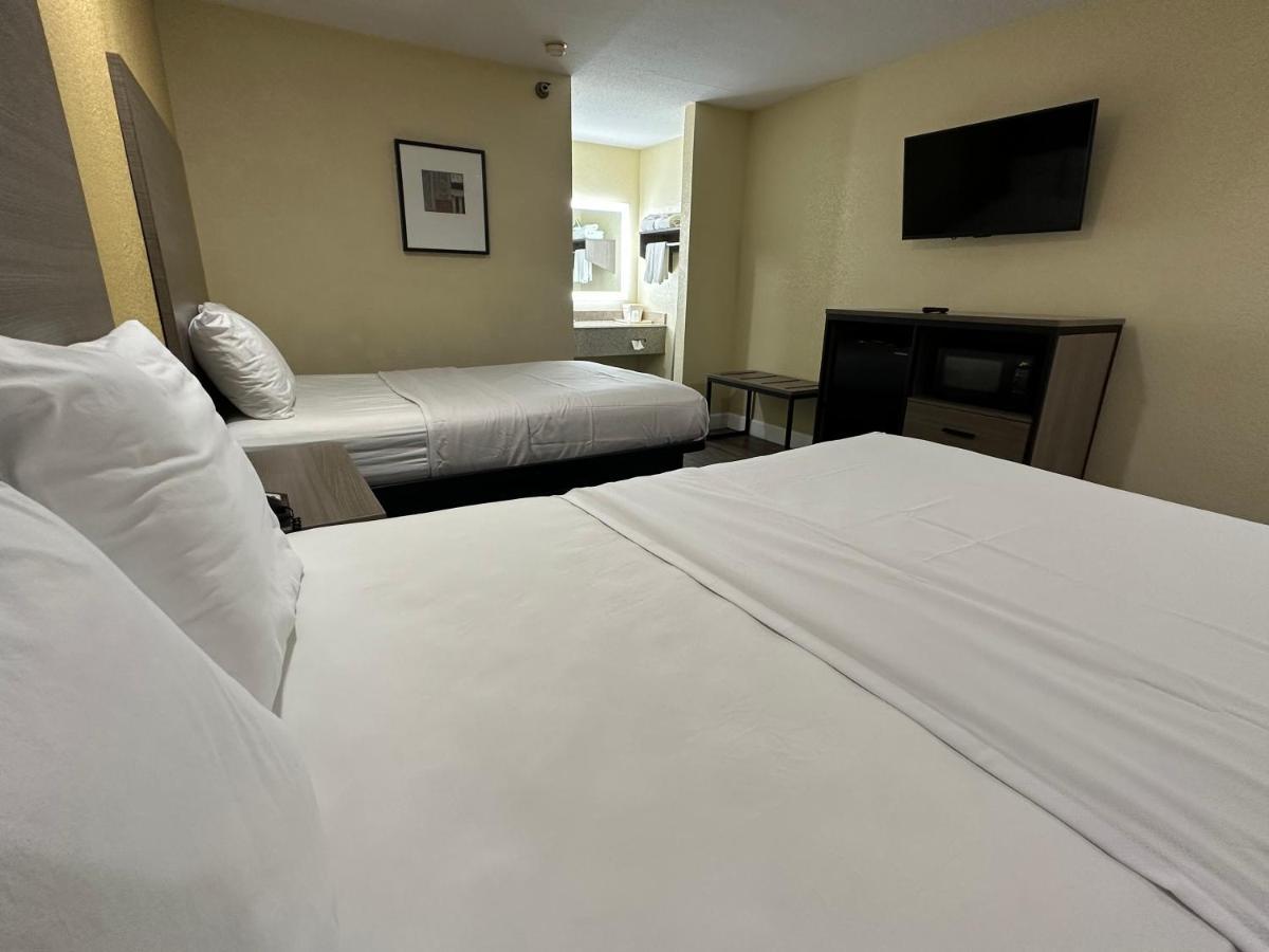 Rodeway Inn & Suites Hwy 290 Nw Houston Exterior foto